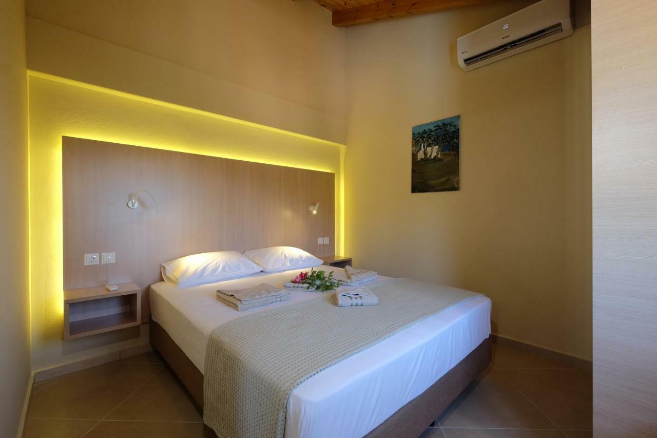 Chania Village - Charoupia & Daphne Villas - Private Pools Afrata Bagian luar foto